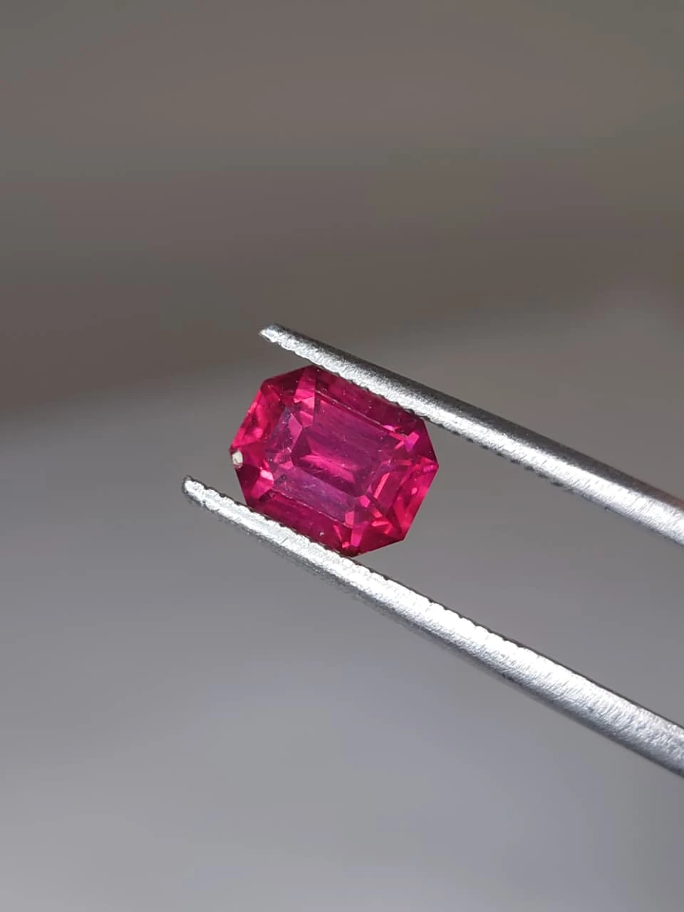 1.8ct Natural Pinkish Purple Malaya Garnet from Africa — view 2